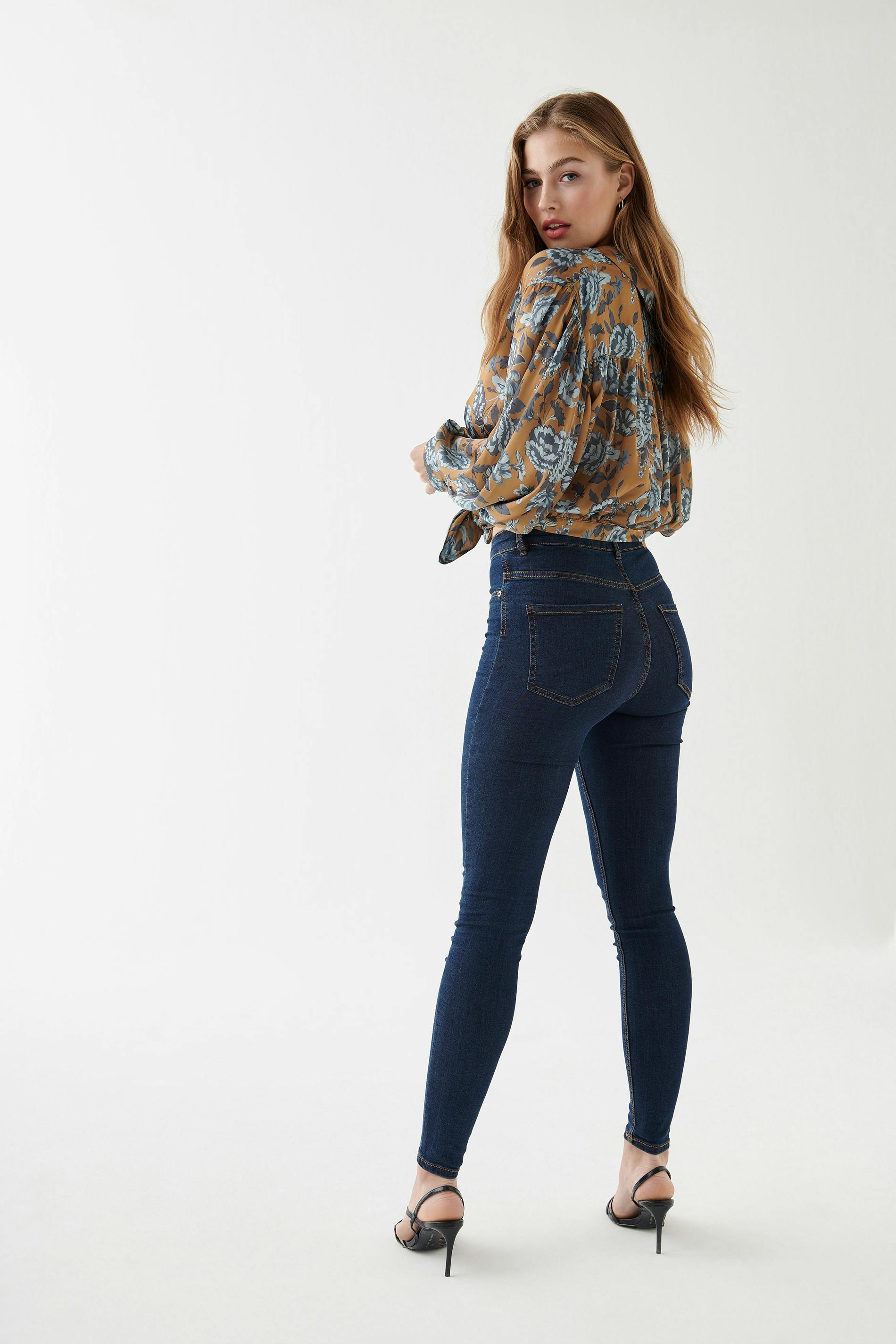 Lima Partina City anspændt Molly high waist jeans - Gina Tricot