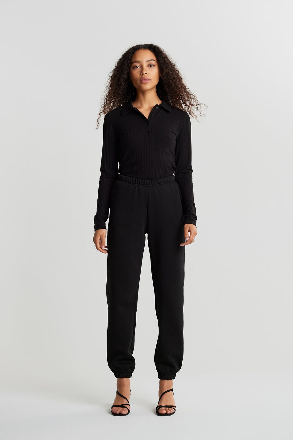 Basic petite sweatpants - Black - Women - Gina Tricot