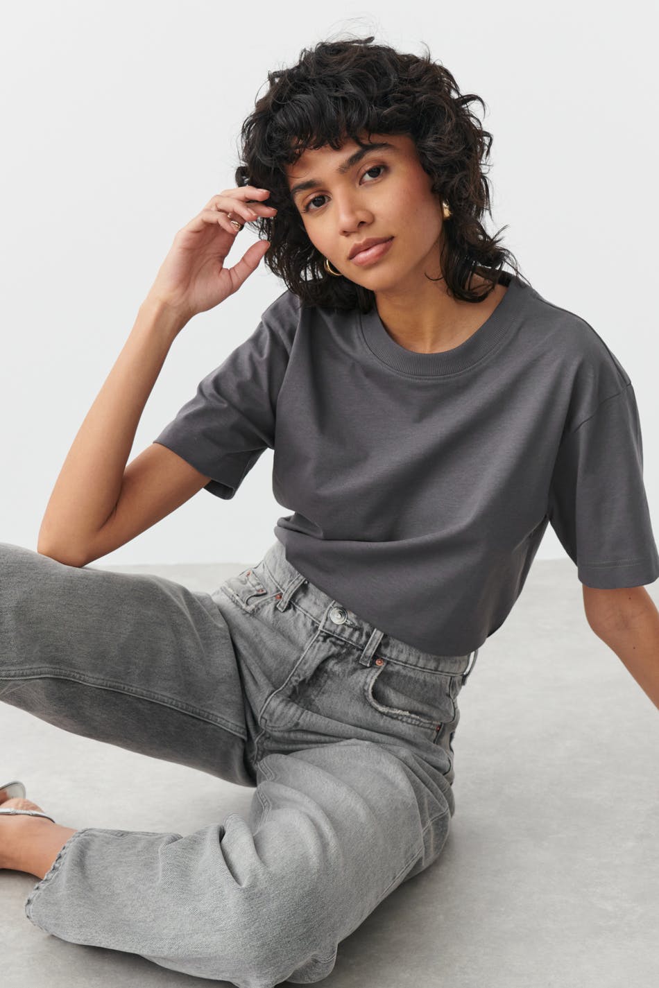 Läs mer om Gina Tricot - Basic tee - t-shirts - Grey - XS - Female