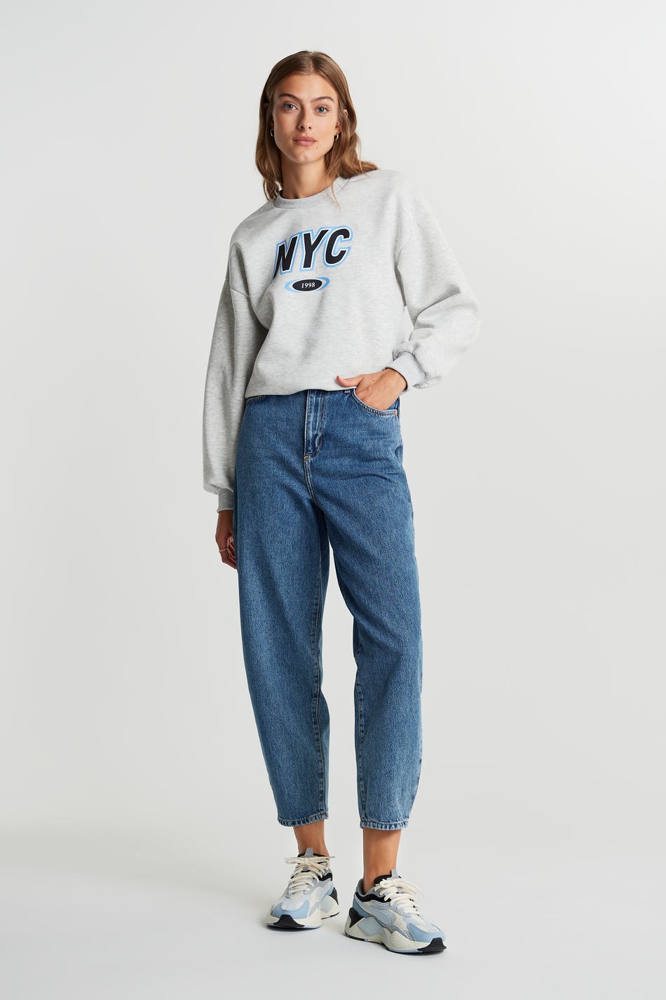 Slouchy mom jeans