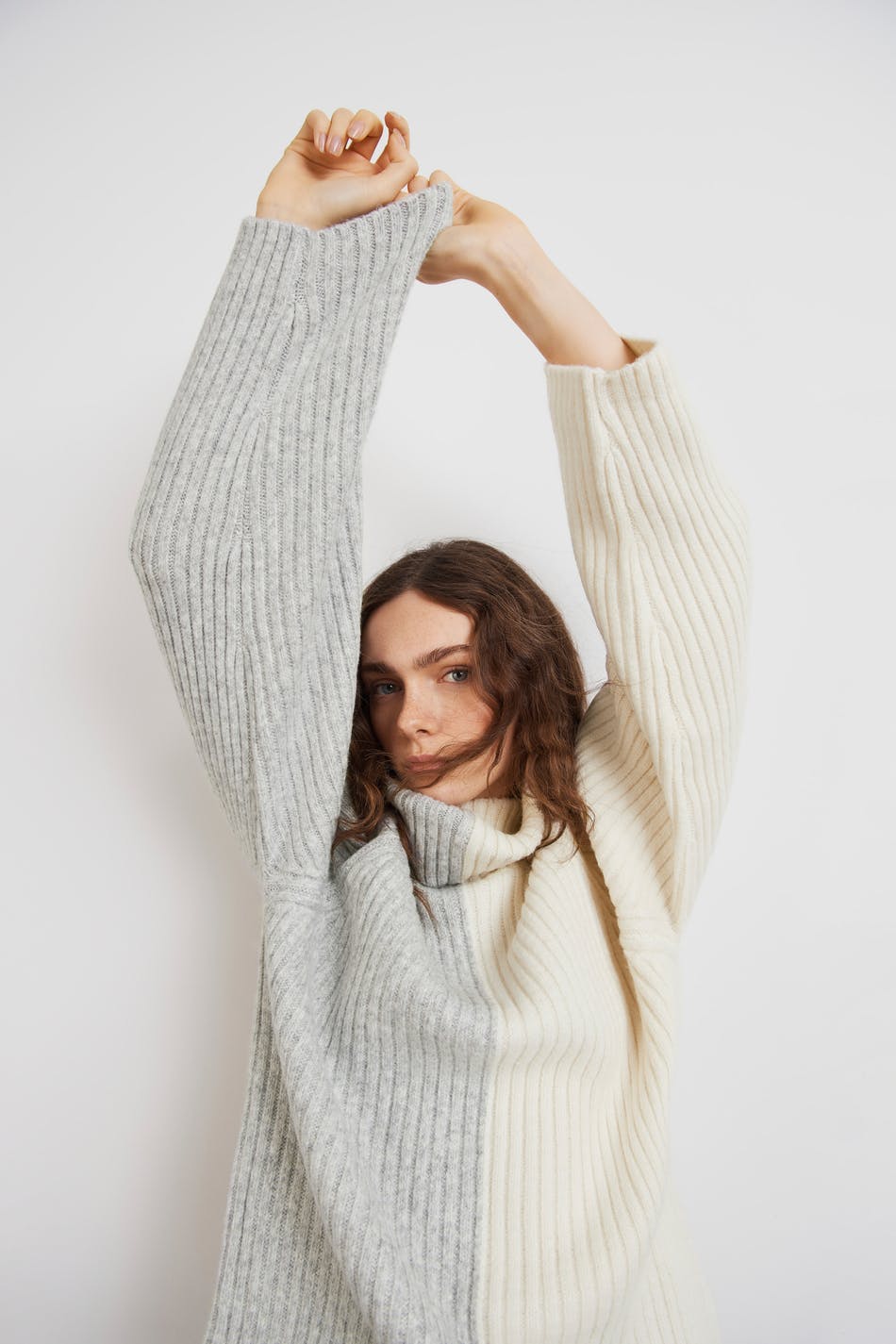 sadel kontrast at straffe Fia knitted sweater - Gina Tricot