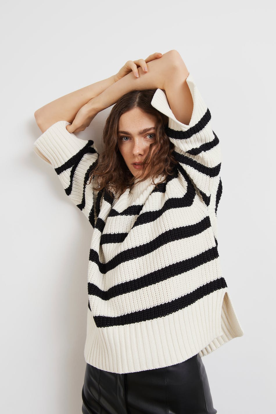 se tv Overskæg Symptomer Alba knitted sweater - Gina Tricot