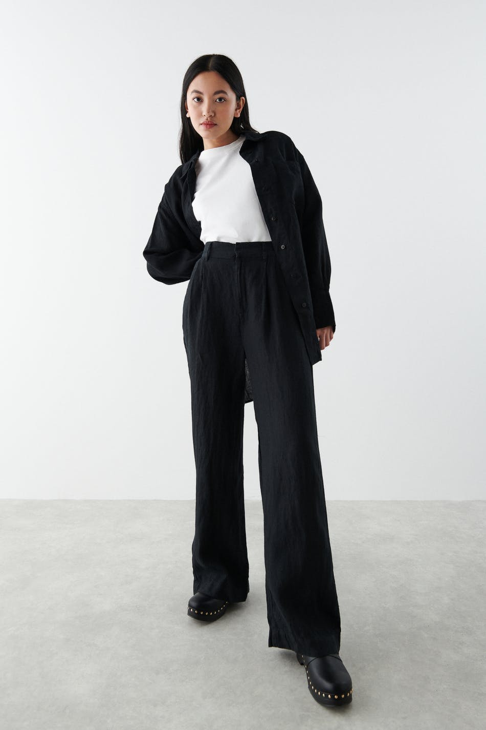 black loose linen pants