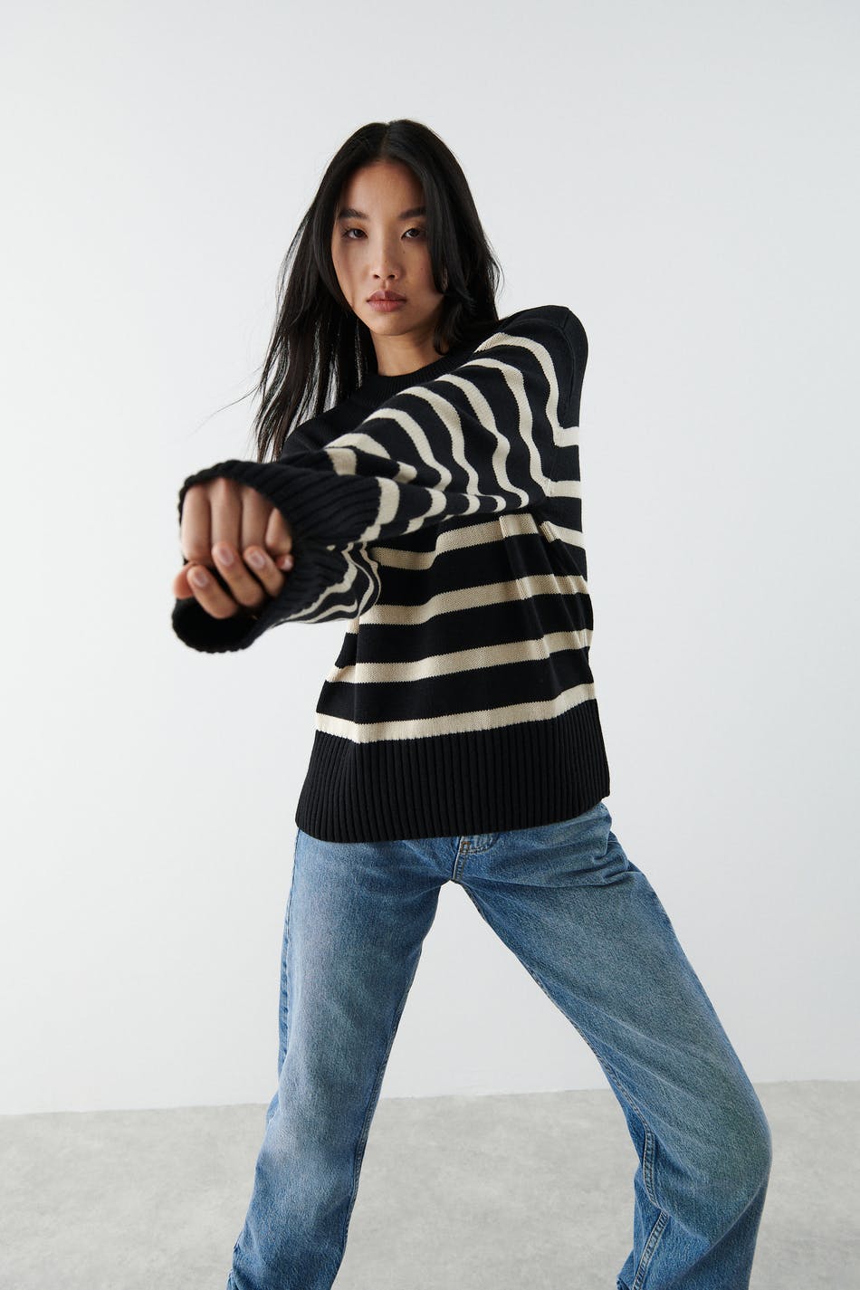 Produktionscenter faktureres broderi Disa knitted sweater - Gina Tricot