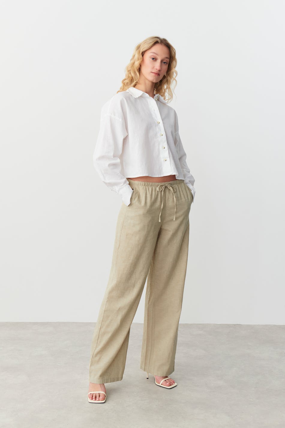 Gina Tricot - Linen blend trousers - hørbukser- Beige - XS - Female