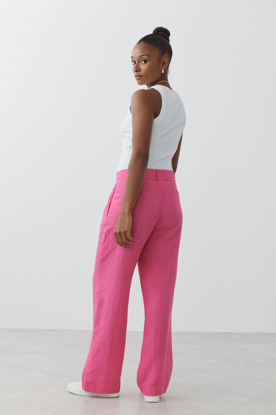 42 Best Pink Pant Outfits Images in August 2023