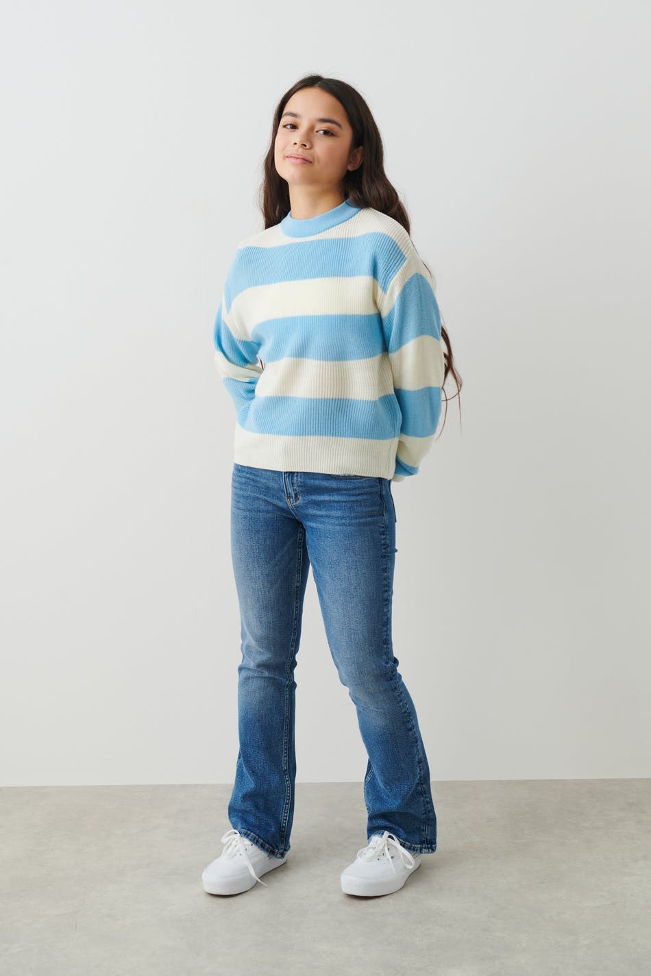 Läs mer om Y stripe knitted sweater