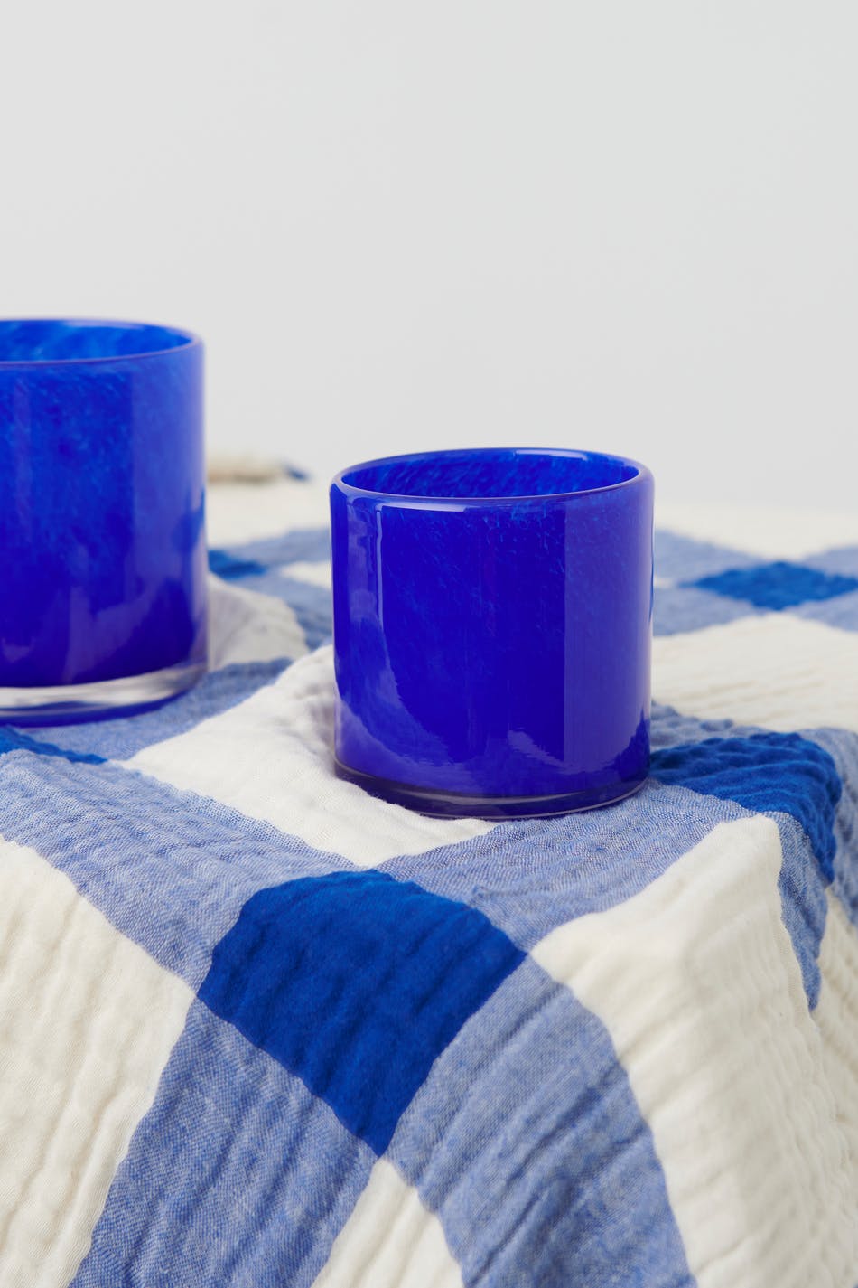 Läs mer om Gina Tricot - Glass s candle holder - Ljuslyktor & ljushållare - Blue - ONESIZE - Female