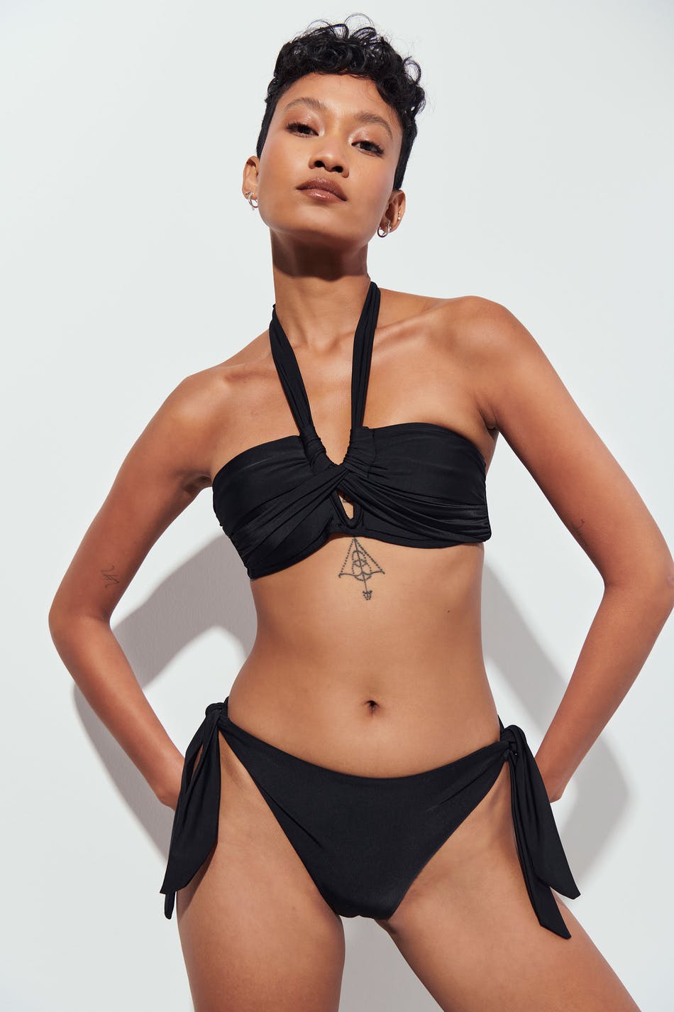 Gina Tricot - Low waist bikini brief - Bikini- Black - XS - Female