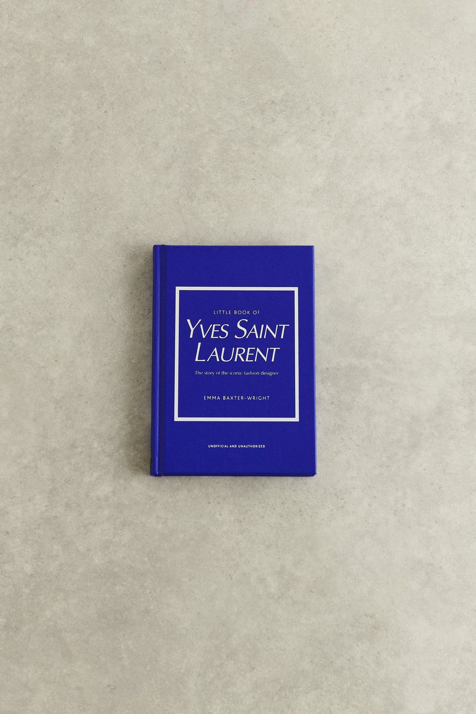 Läs mer om New mags Little Yves Saint Laurent book