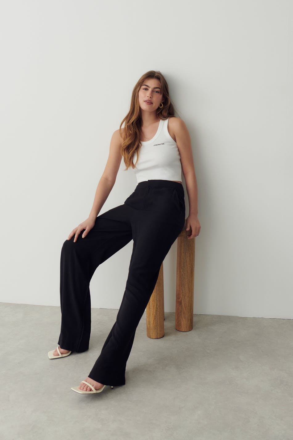 Läs mer om Relaxed viscose trousers