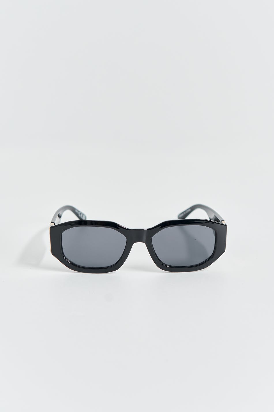  Gina Tricot- Bold sporty sunglasses - Sonnenbrillen- Black - ONESIZE- Female