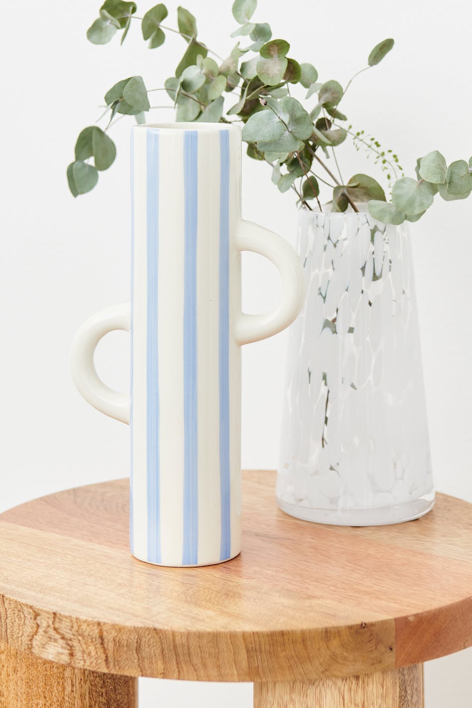 Striped ceramic vase - Blauw - Gina Tricot