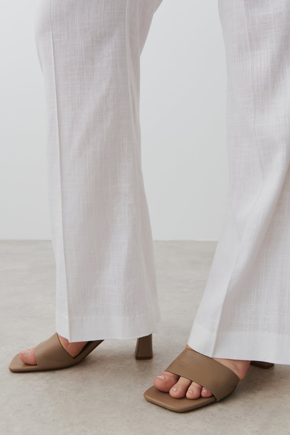 As By Df Mimi Linen Blend Wide Leg Trousers In White | ModeSens