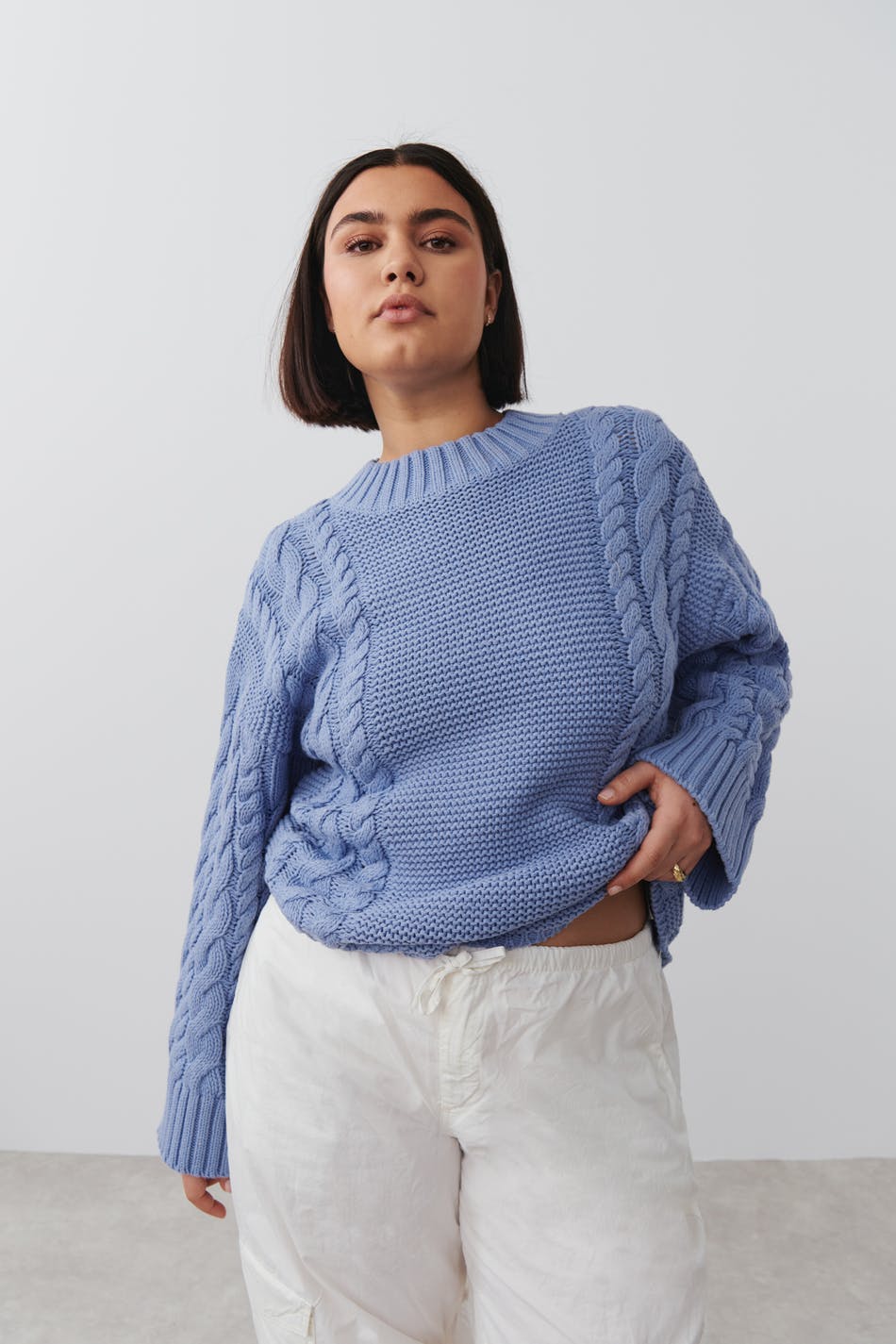 Läs mer om Gina Tricot - Chunky cable knit sweater - stickade tröjor - Blue - XS - Female