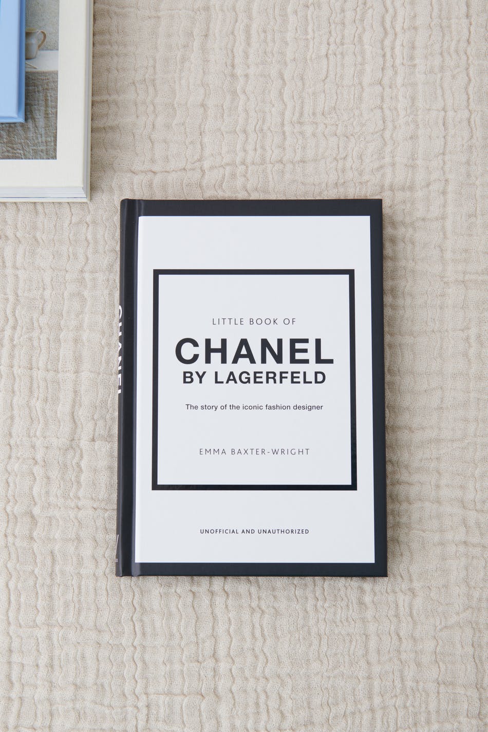 chanel coffee table book black