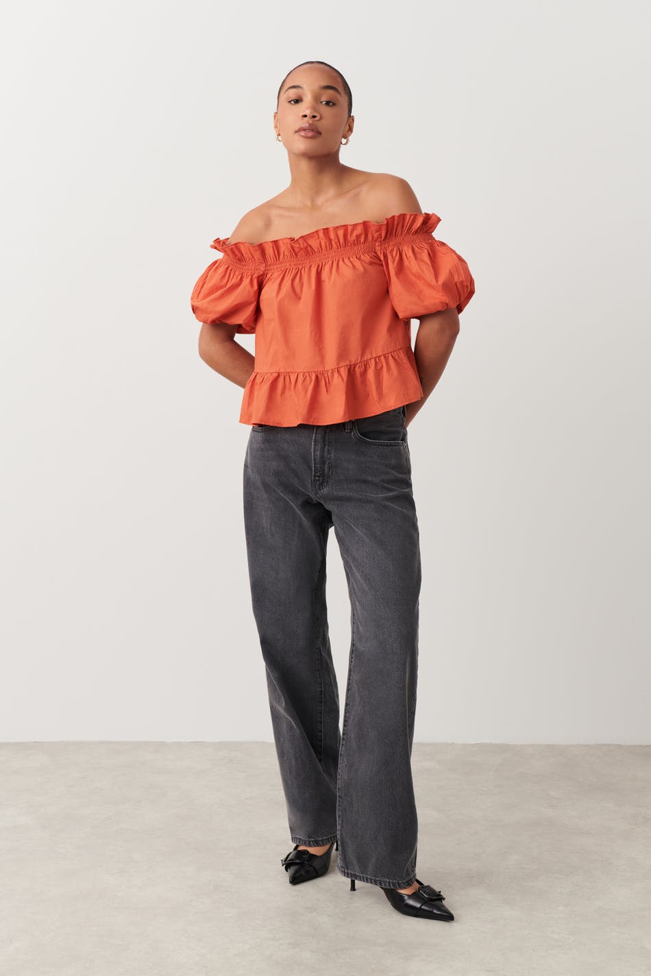 Läs mer om Gina Tricot - Offshoulder blouse - off shoulder-toppar - Orange - L - Female