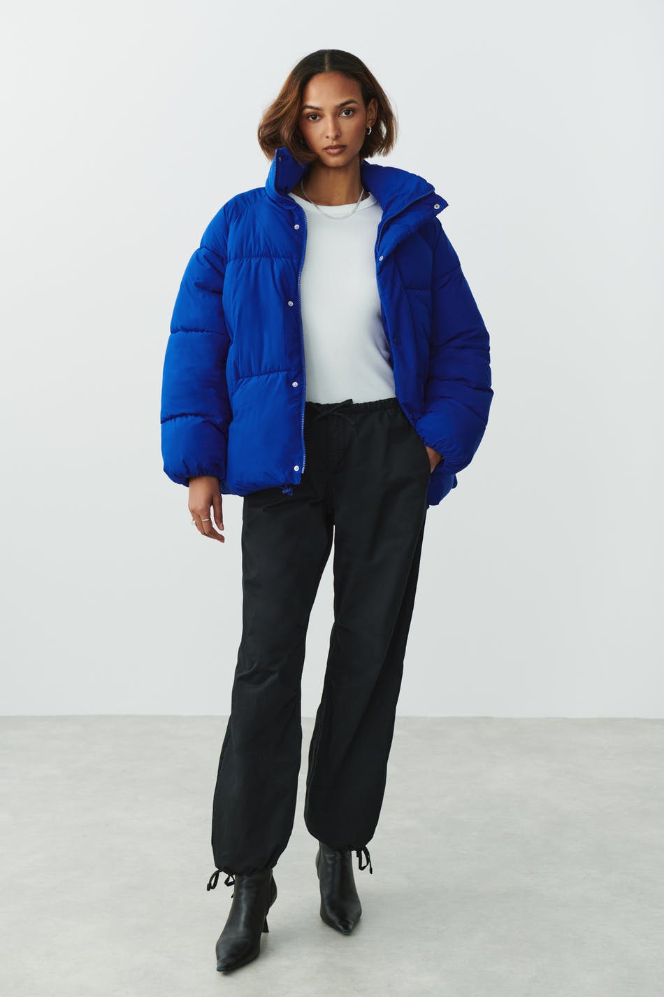 Läs mer om Gina Tricot - Classic puffer jacket - pufferjackor - Blue - XS - Female