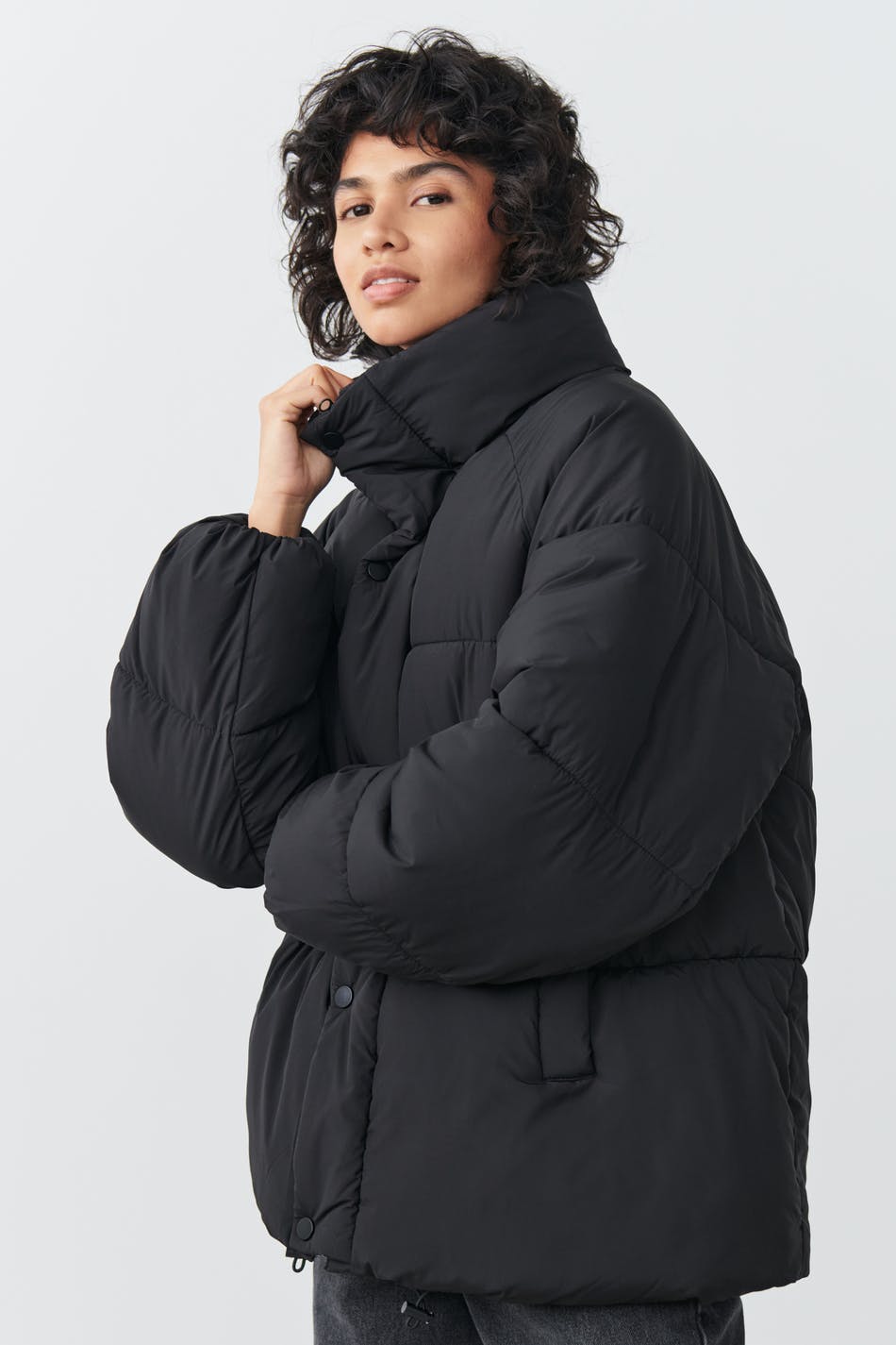 Läs mer om Gina Tricot - Classic puffer jacket - pufferjackor - Black - XXL - Female