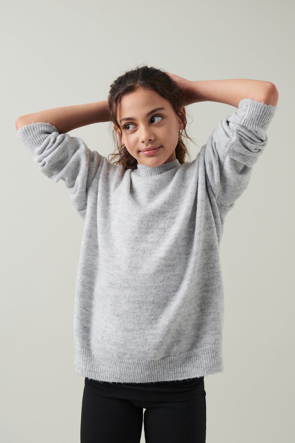Läs mer om Gina Tricot - Y basic knitted sweater - stickade tröjor - Grey - 158/164 - Female