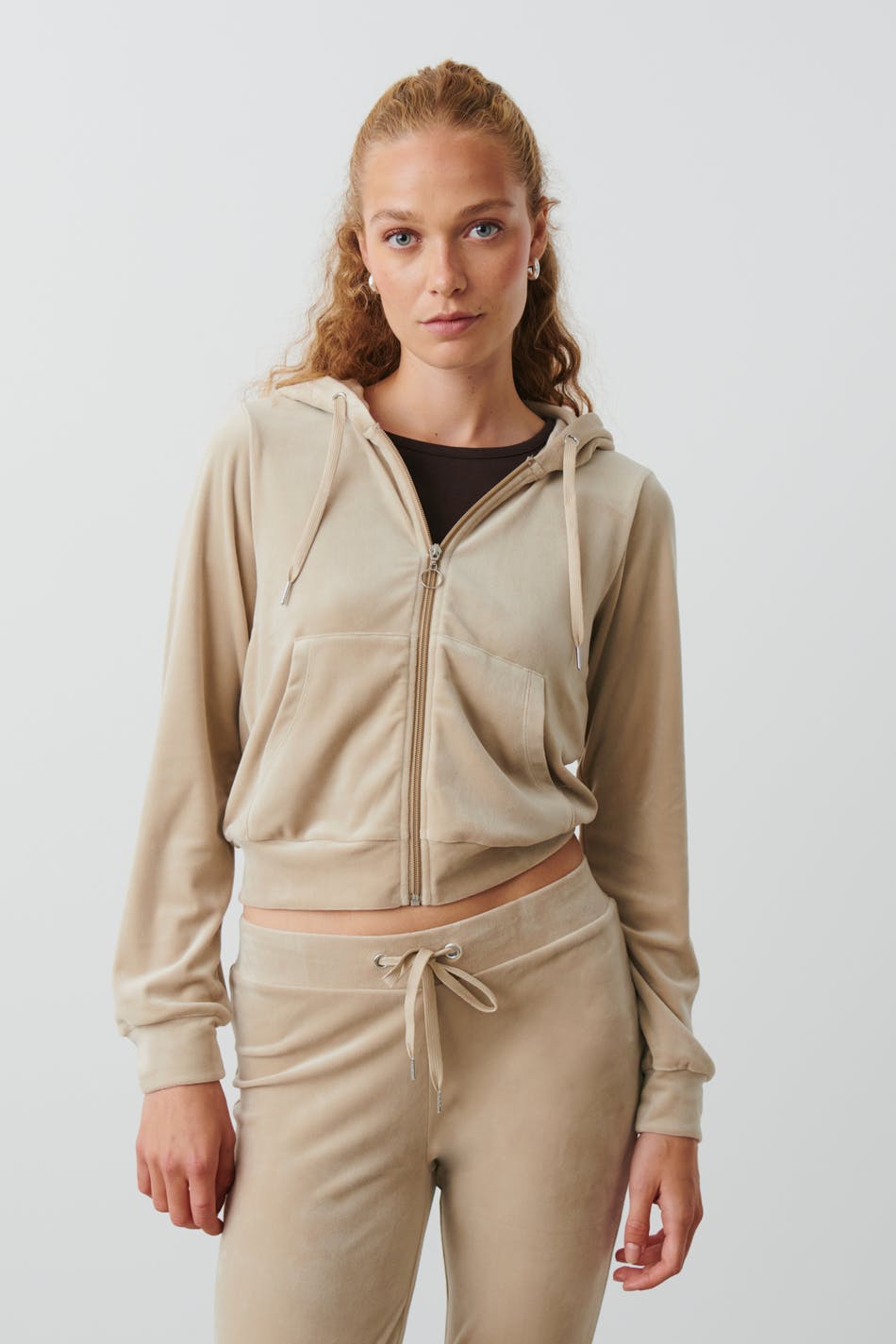 Gina Tricot - Velour hoodie - hoodies - Beige - XS - Female