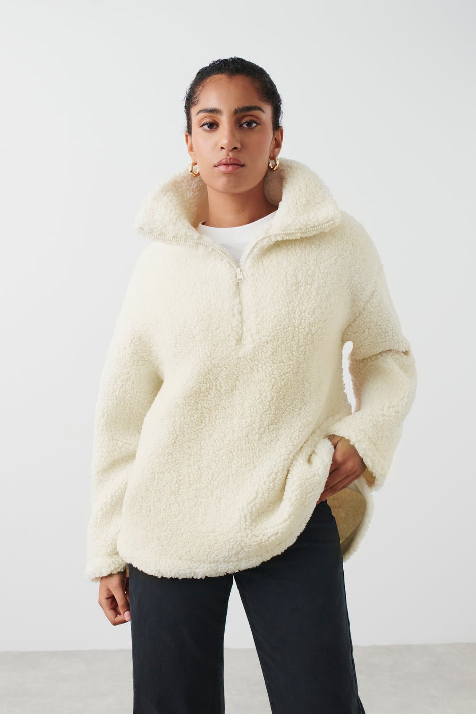 Läs mer om Gina Tricot - Pile zip jacket - höstjackor - White - L - Female
