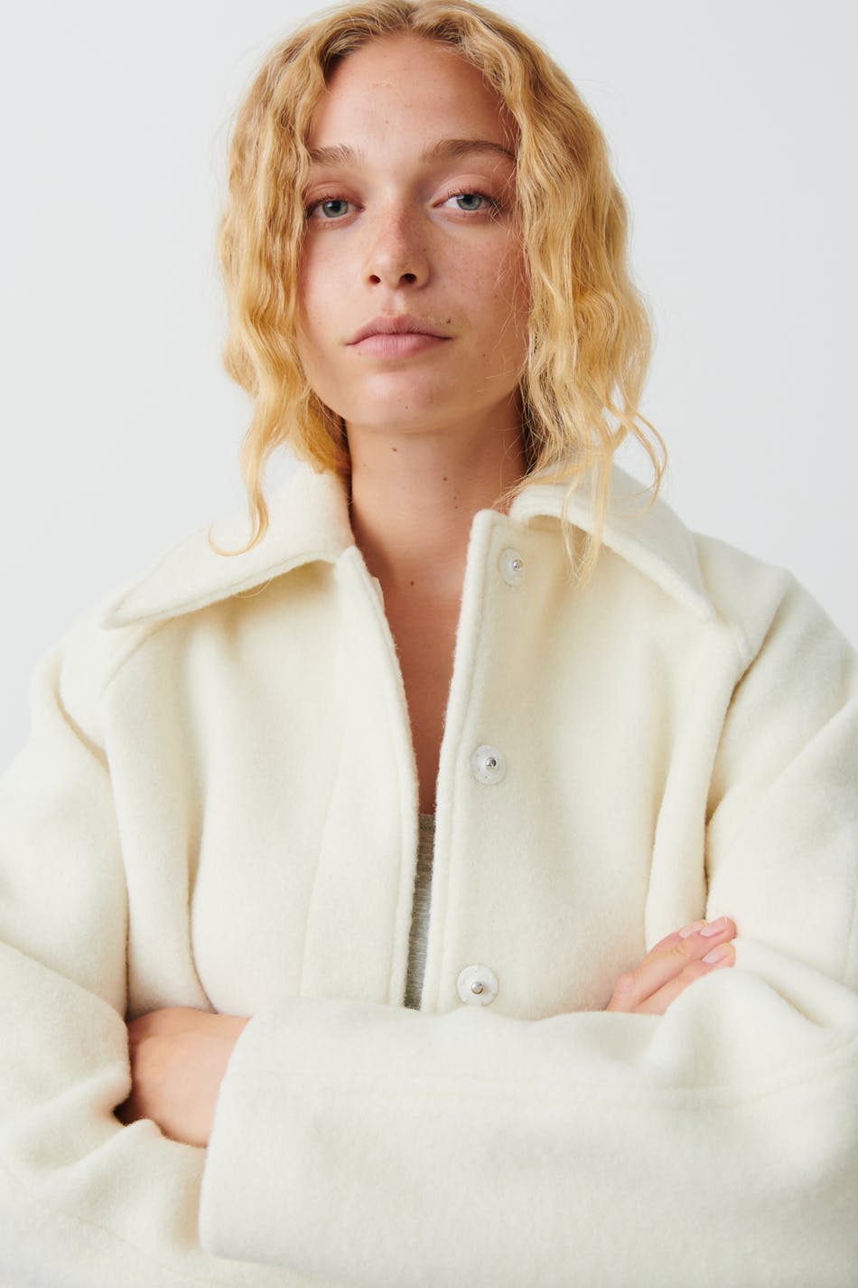 Short boxy jacket - White - Women - Gina Tricot