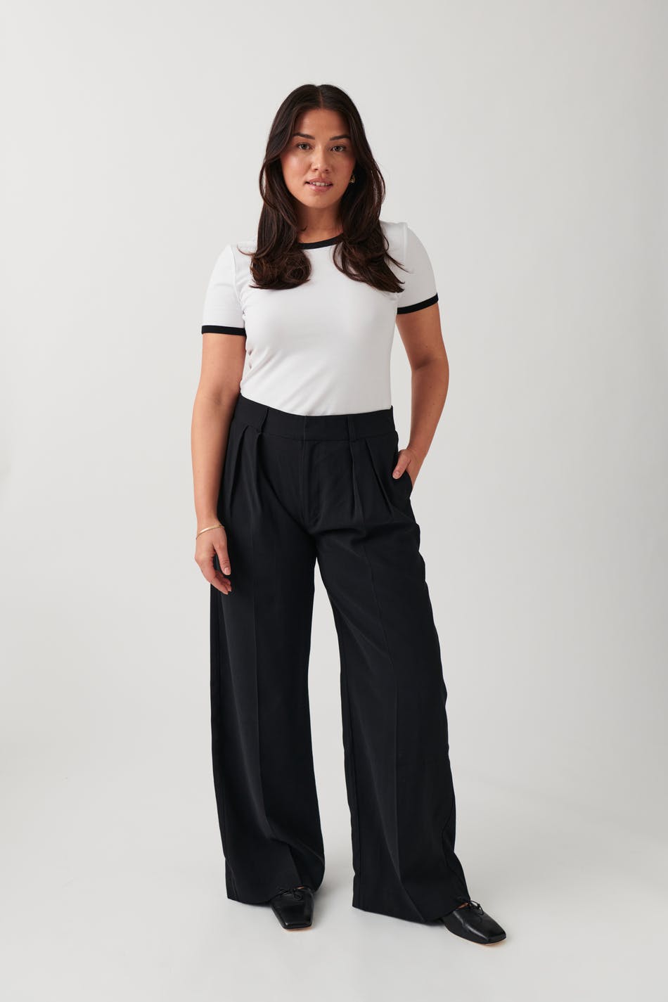  Gina Tricot- Wide tailored trousers - Hosen- Black - S- Female