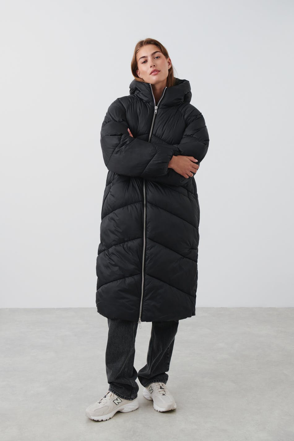 Läs mer om Gina Tricot - Hooded puffer coat - pufferjackor - Black - XS - Female