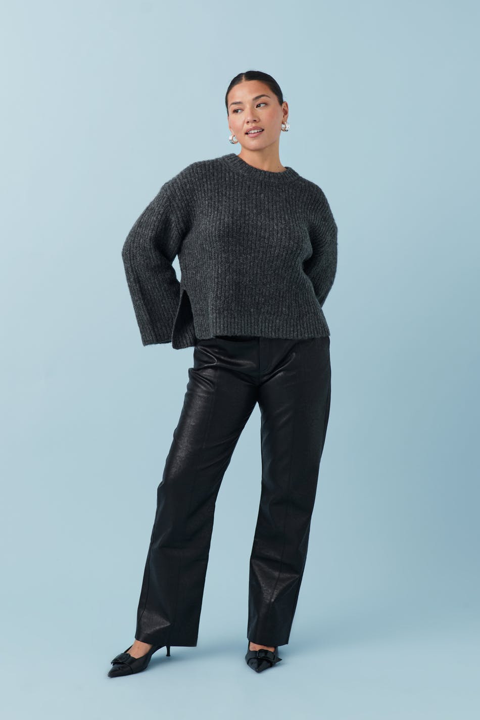 Läs mer om Gina Tricot - Straight leg pu trousers - PU-Skinnbyxor - Black - 40 - Female