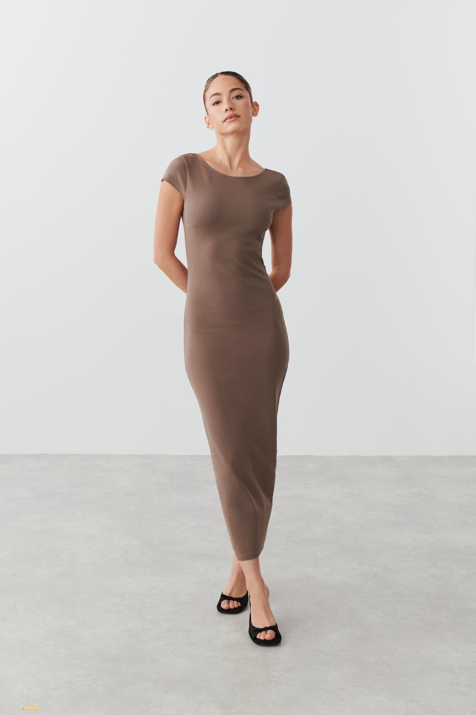 crush helt seriøst Making Lange kjoler - Køb lange kjoler online - Gina Tricot