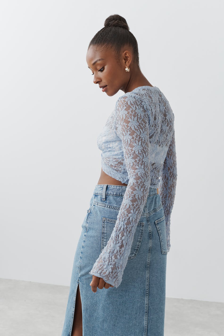 Blue lace hotsell top long sleeve