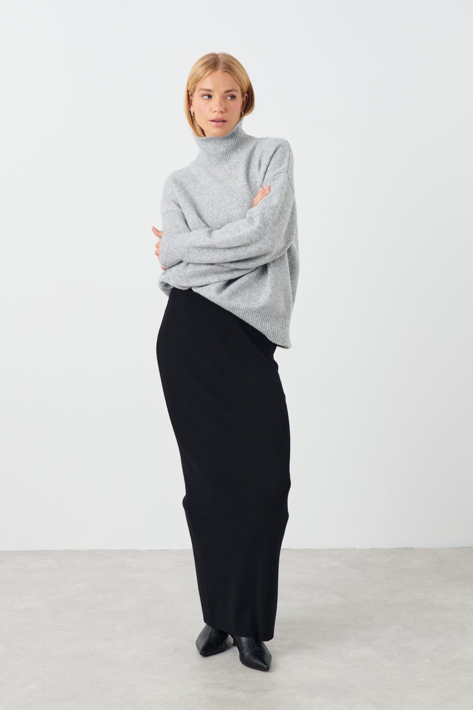 Gina Tricot - Knitted column skirt - stickade kjolar - Black - S - Female