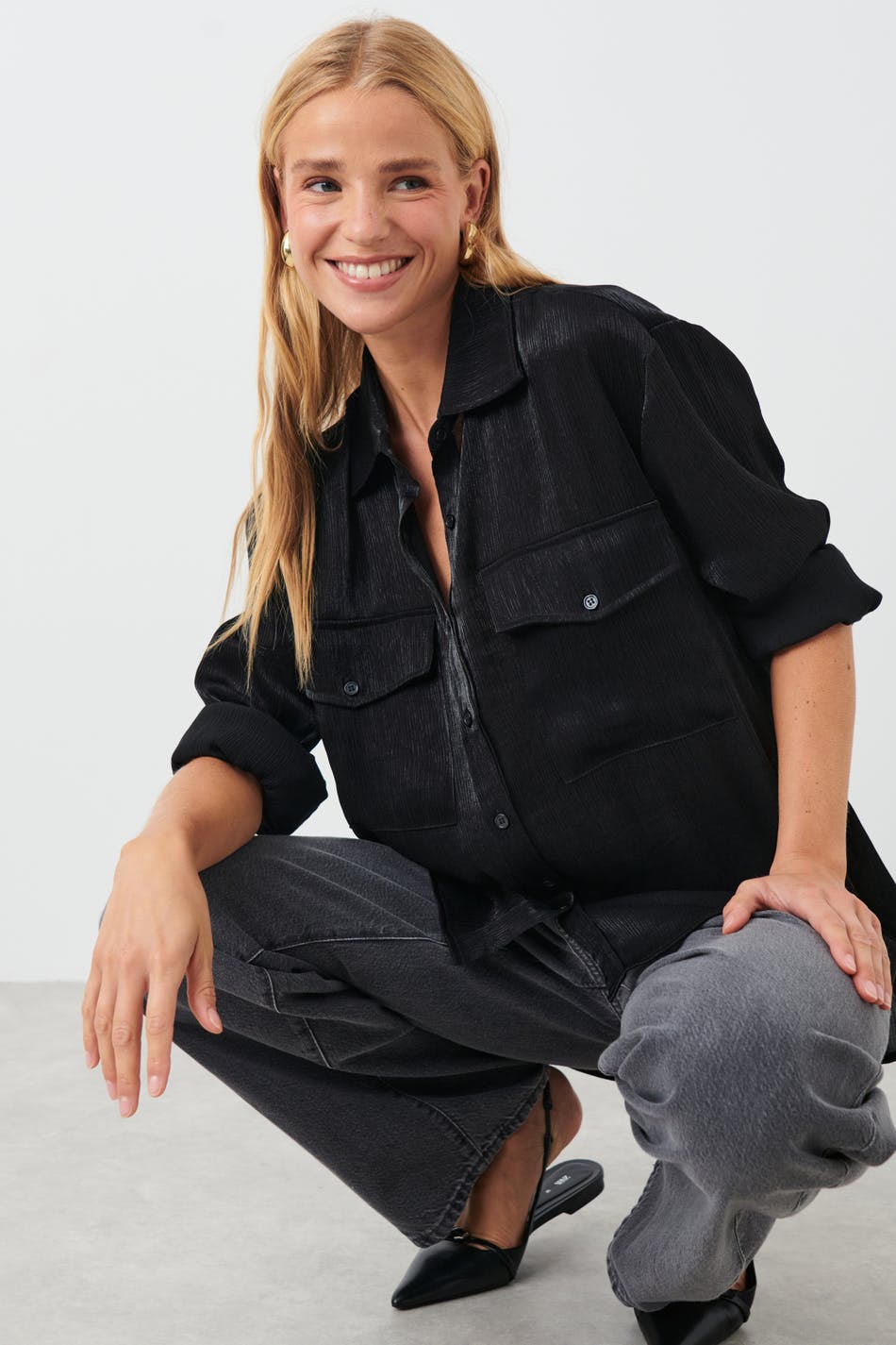 Läs mer om Gina Tricot - Oversize shirt - skjortor - Black - L - Female