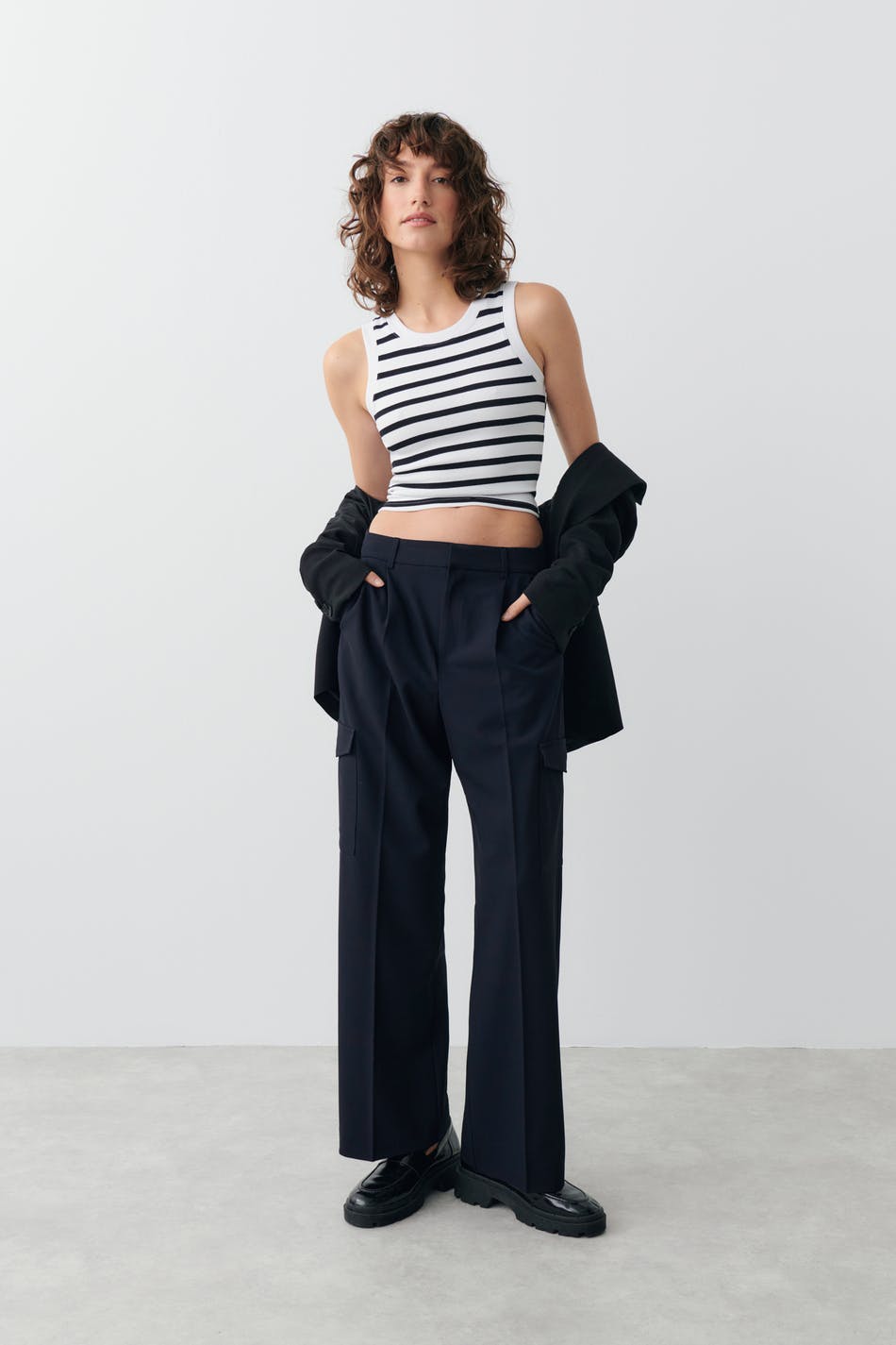 Tailored cargo trousers - Gina Tricot - cargohosen - Blue - M - Female