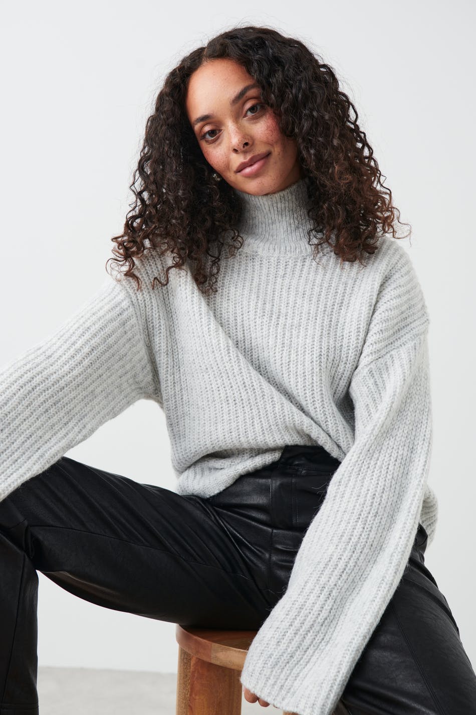Gina Tricot - Turtleneck knit sweater - stickade tröjor - Grey - S - Female