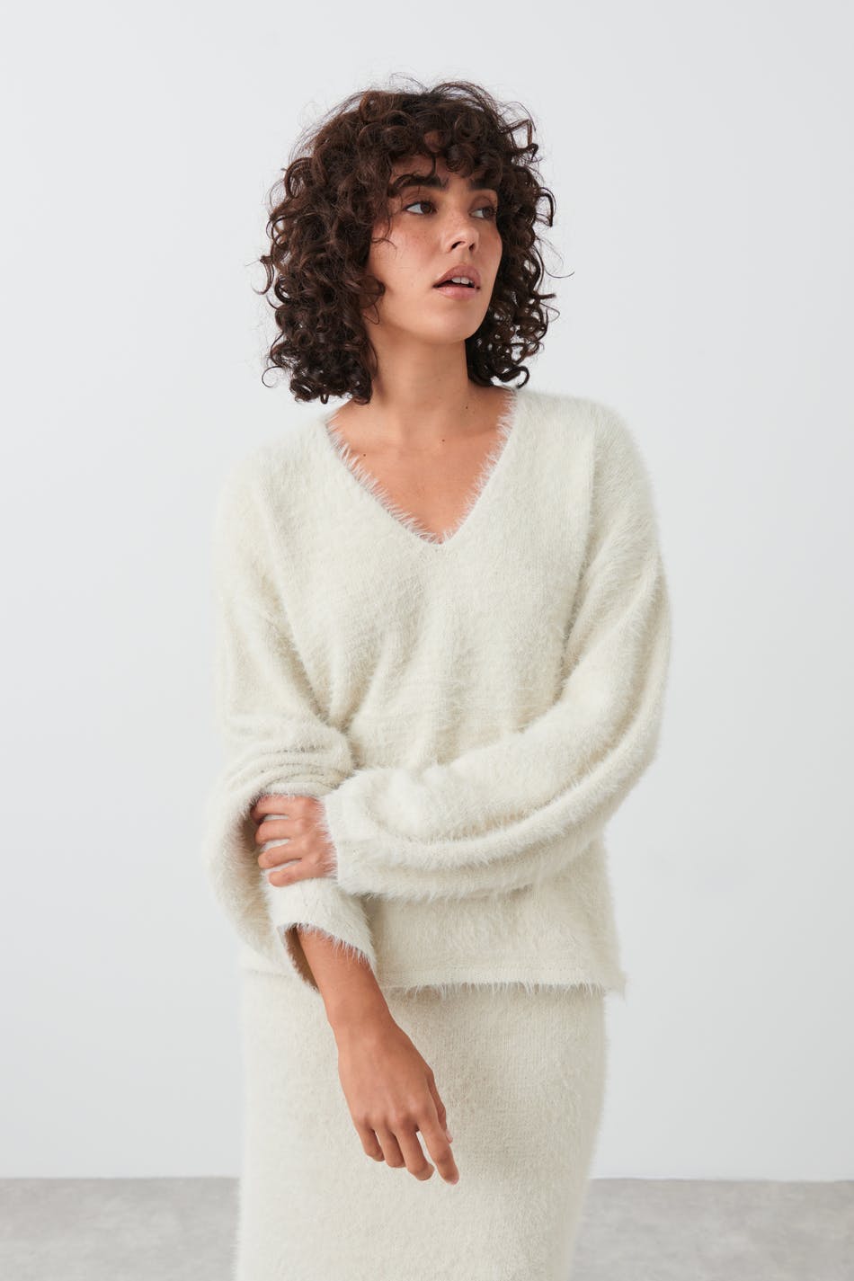 Läs mer om Gina Tricot - Knitted sweater - stickade tröjor - White - M - Female