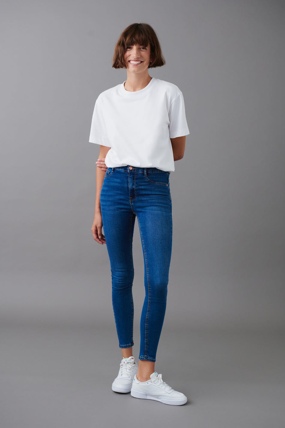Läs mer om Gina Tricot - Molly high waist jeans - highwaist jeans - Blue - M - Female