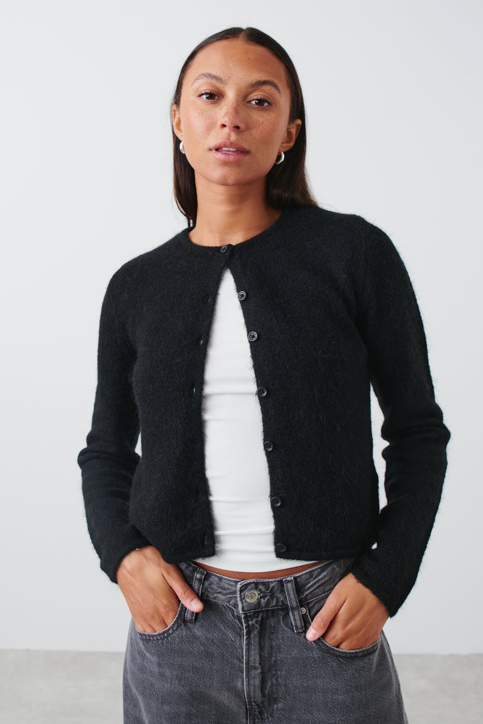 Knitted cardigan - Black - Women - Gina Tricot