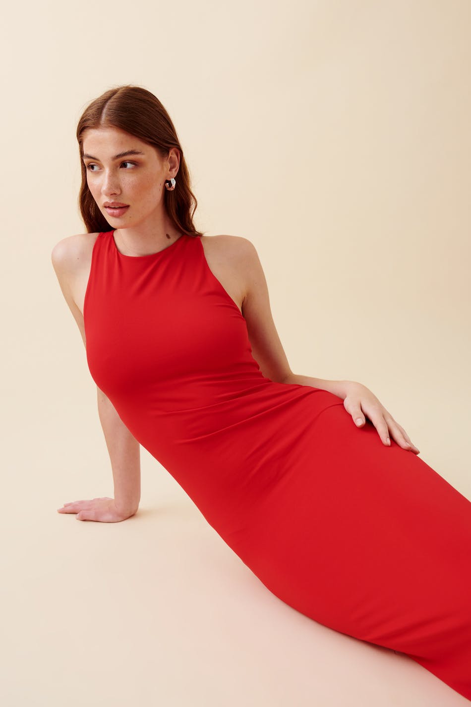 Läs mer om Gina Tricot - Stretchy sleeveless maxi dress - långklänningar - Red - S - Female
