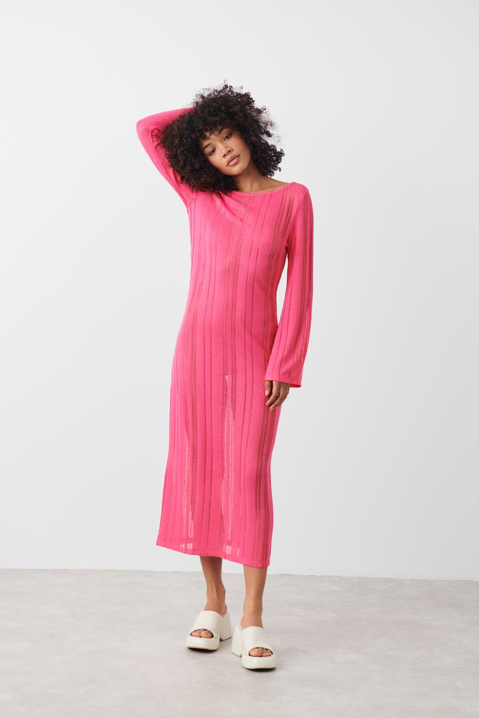 Läs mer om Gina Tricot - Midi dress - långklänningar - Pink - M - Female