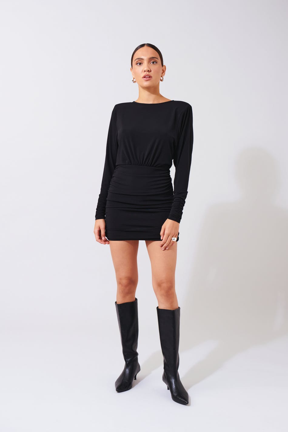 Läs mer om Gina Tricot - Draped back mini dress - midiklänningar - Black - XL - Female