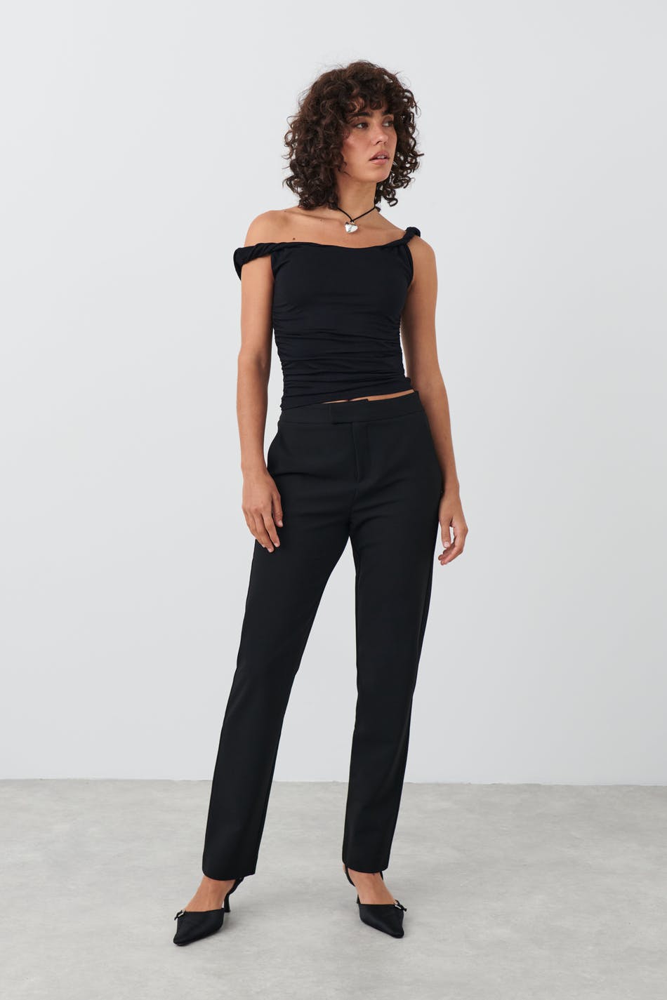 Soft touch tall trousers - Black - Women - Gina Tricot