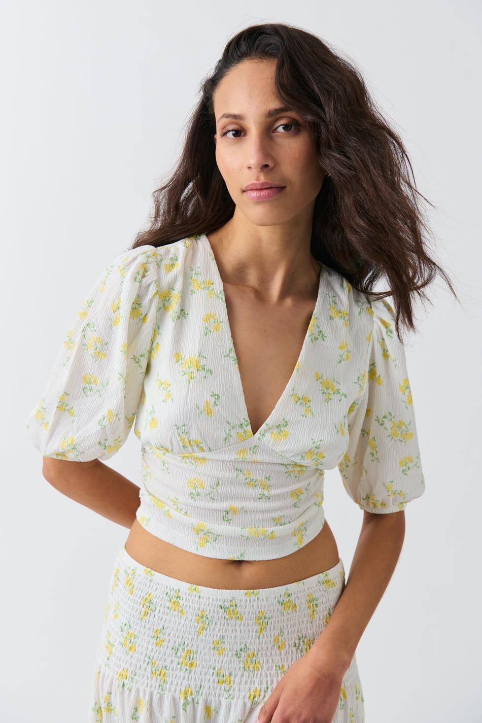  Gina Tricot- Puff sleeve top - blusen mit puffärmeln- Yellow - L- Female