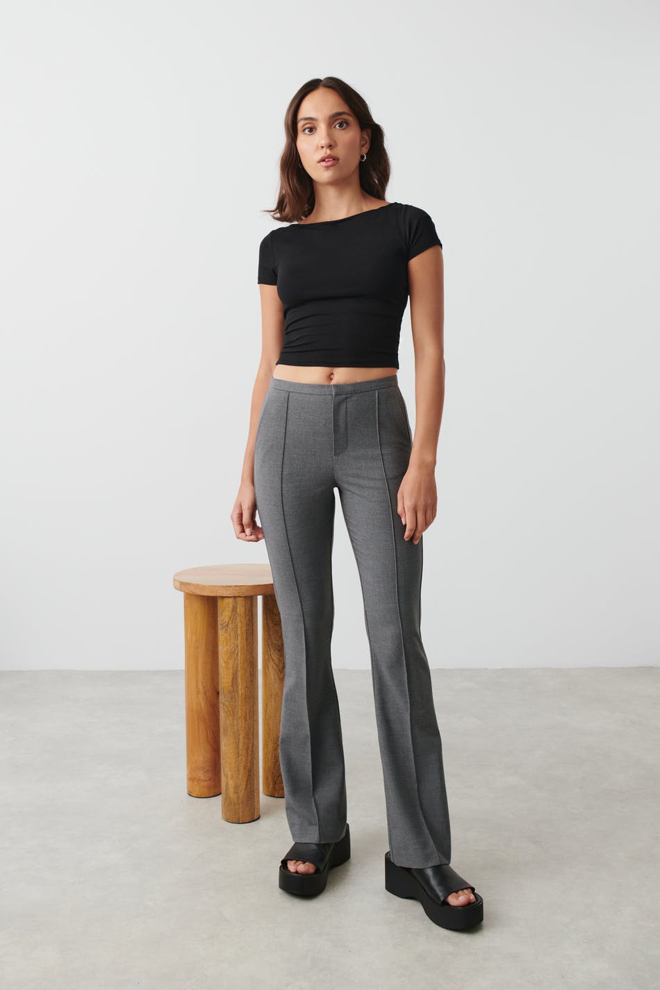 Low waist suit trousers - Black - Women - Gina Tricot