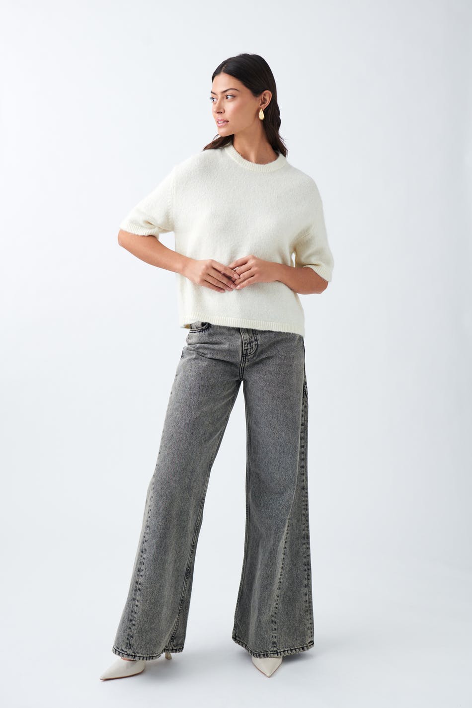Läs mer om Gina Tricot - Knitted top - stickade tröjor - White - XL - Female