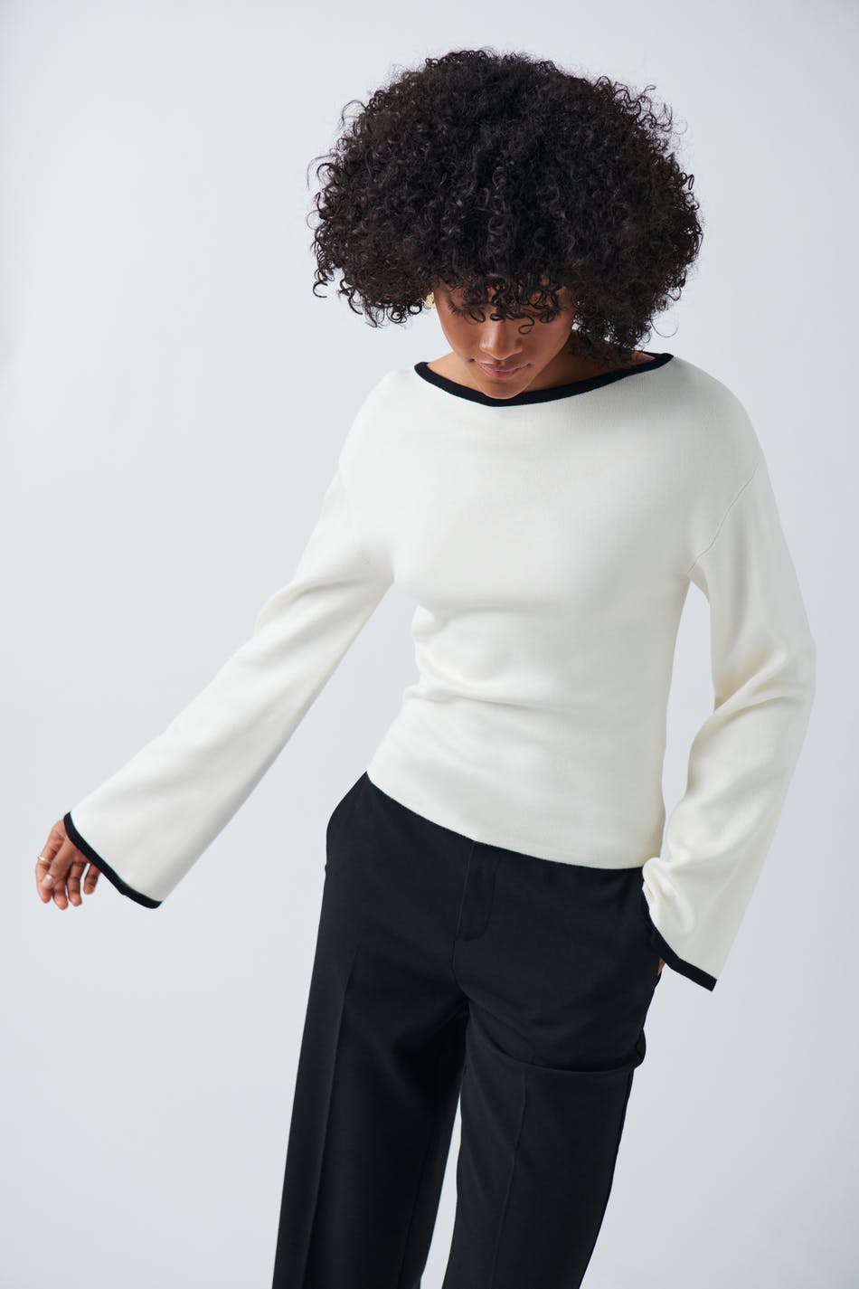 Wide sleeve knitted top
