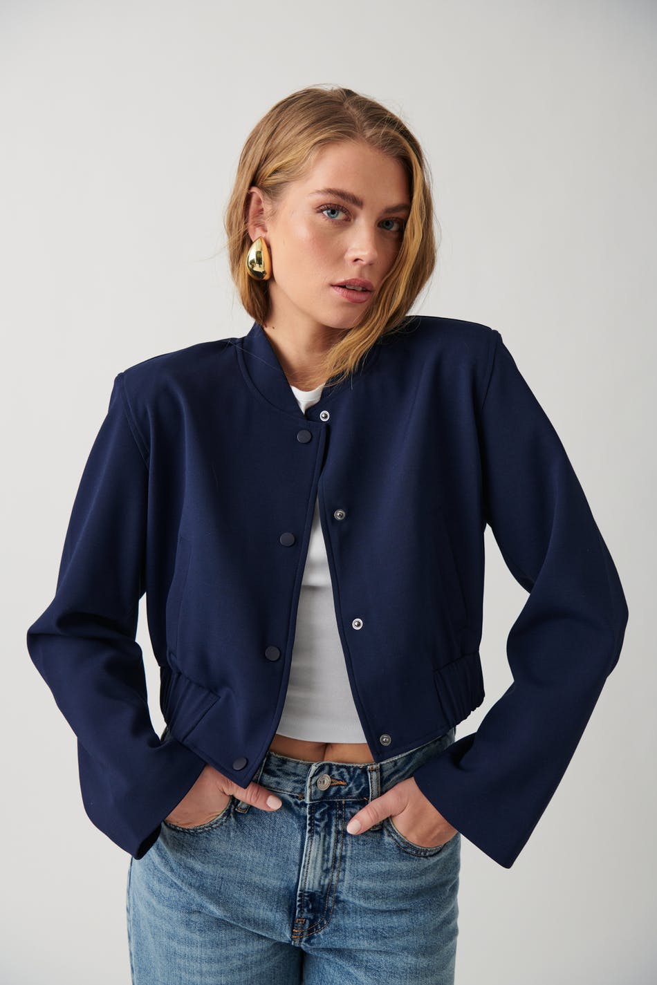 Gina Tricot - Short tailored jacket - korta kappor - Blue - L - Female