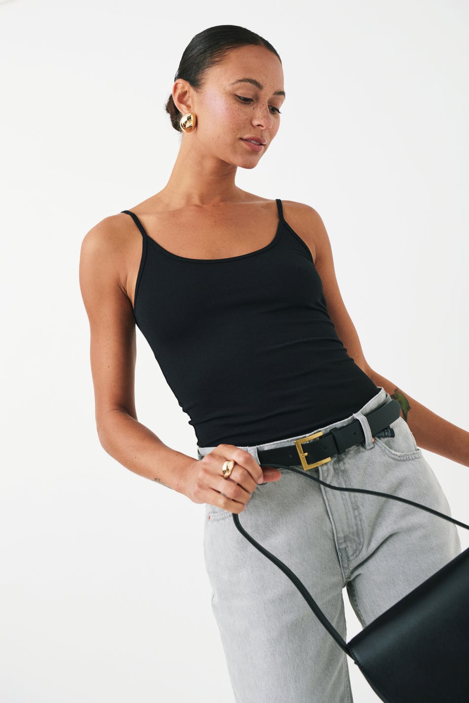 Läs mer om Gina Tricot - Basic strap singlet - linnen - Black - XL - Female