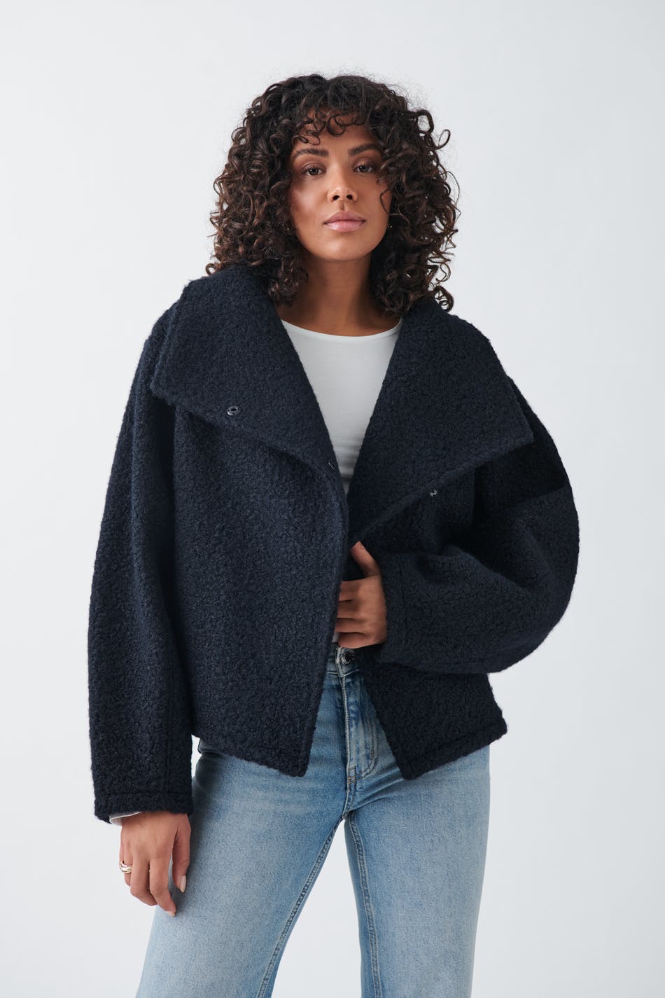 Läs mer om Gina Tricot - Soft boucle jacket - korta kappor - Blue - XL - Female